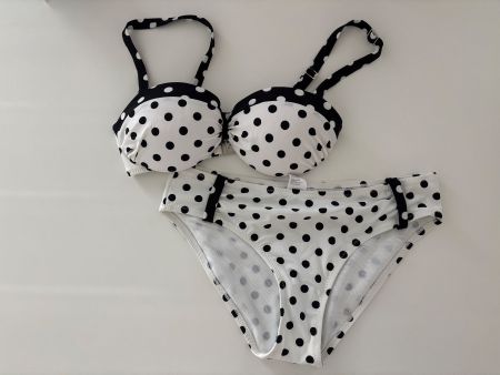 RÖSCH Bikini set - Size 36B and 36 - NEW with tag
