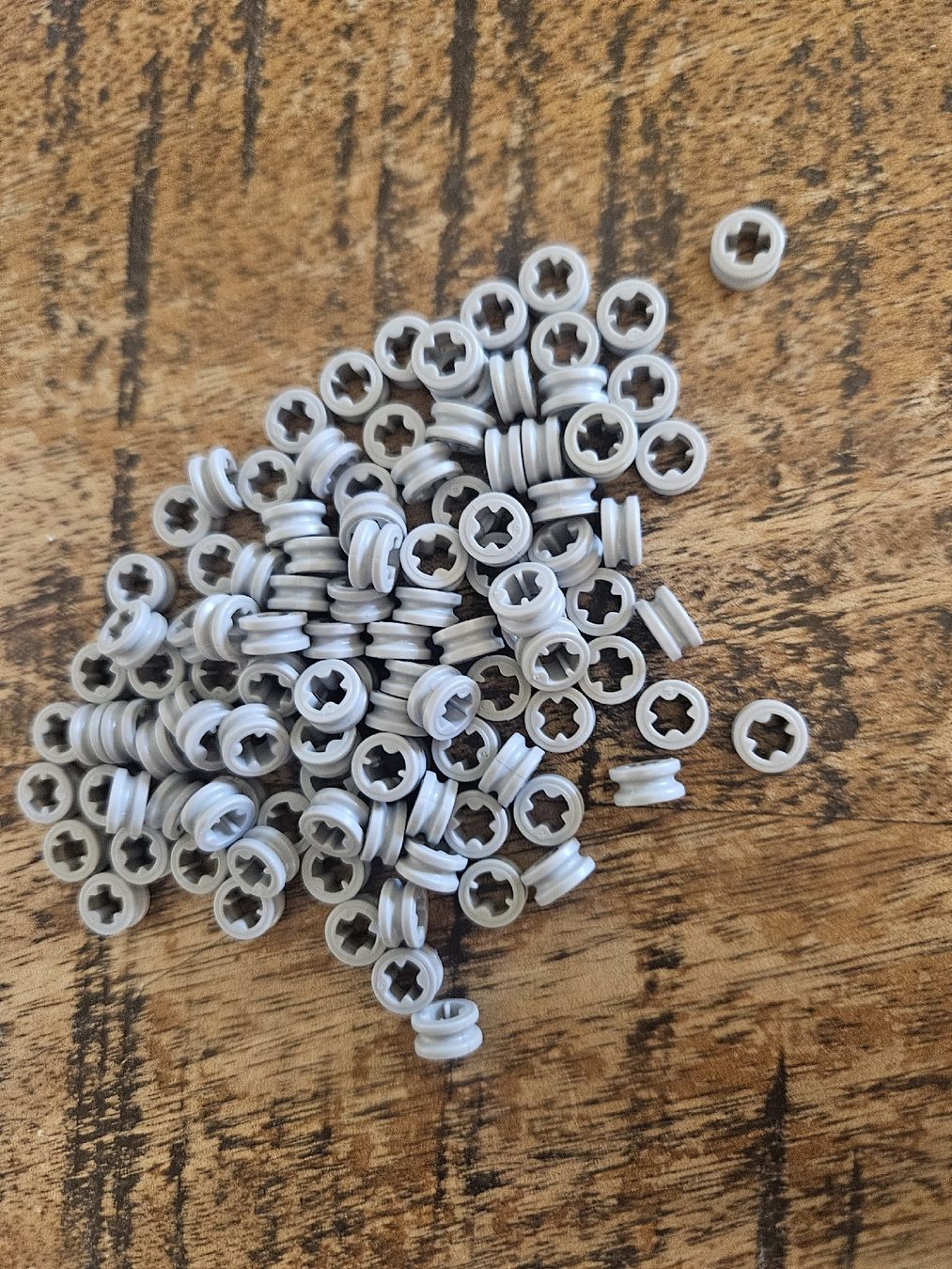 Lego Baukästen: lego 4265c lot de 100 pièces Light Bluish Gray Technic – Gebraucht aus Confignon von Ecrofigs 1