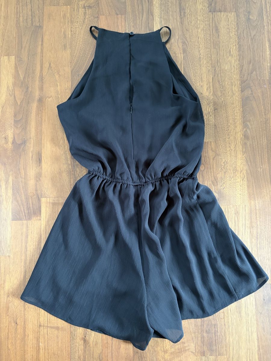 Jumpsuits: Kurzer schwarzer Jumpsuit – D'occasion à Liebefeld par ant_5t89 1