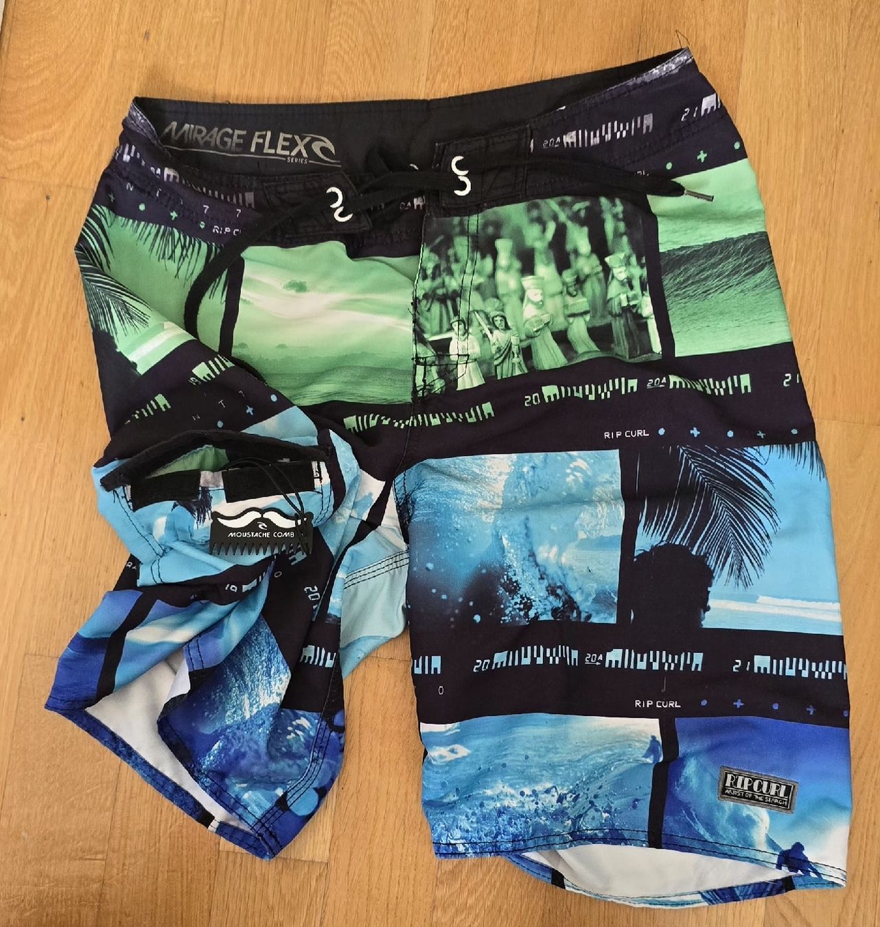 Rip Curl Hosen: Rip Curl Mirage Flex Boardshort Surf Taille 30 – Gebraucht aus Genève von MariaS2 1