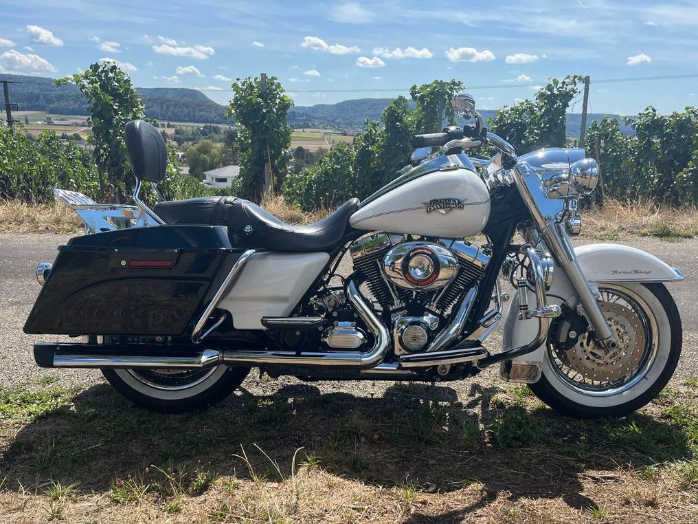 Harley-Davidson Touring: Harley Davidson FLHRC – Usato da Schaffhausen venduto da MotoSH 3