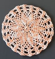 Handgemachte Spitzendeckchen, Abricot - Orange, Ø 16cm, neu