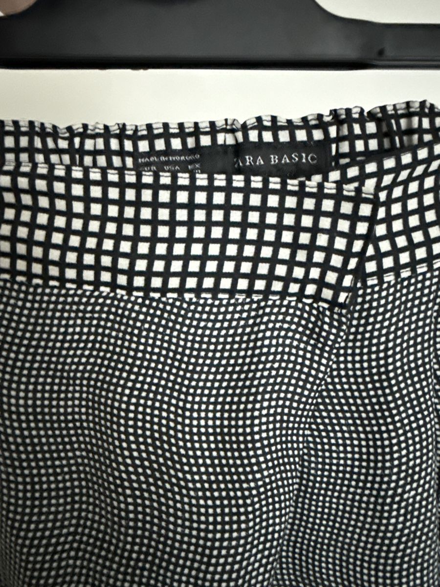 Zara Hosen: Zara Basic Floral Print Trousers - Size M - Summer Hit! – Gebraucht aus Thalwil von perulina 7