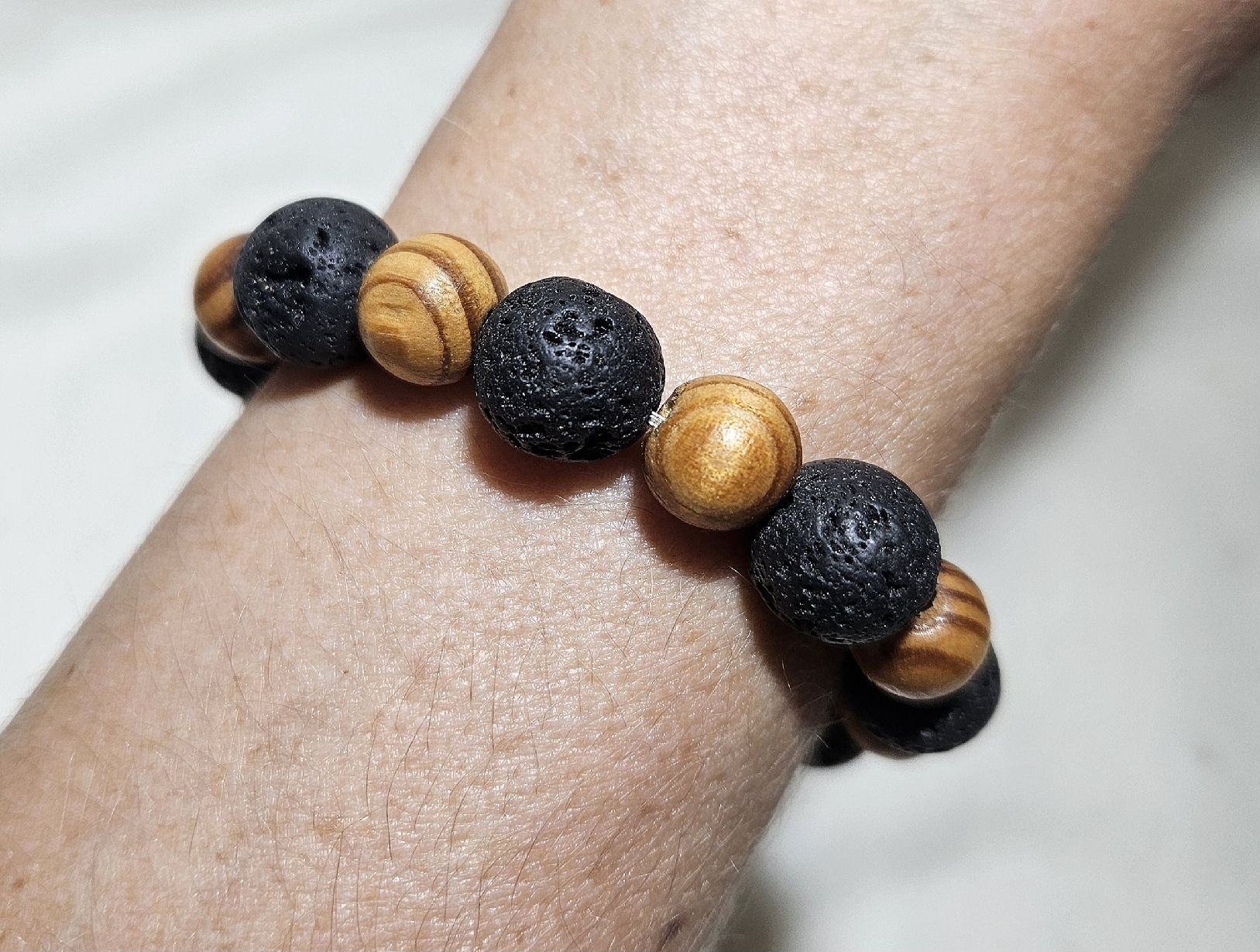 Armbänder & -reifen: Holz-Lavastein Armk. - Spendenaktion – Neu (gemäss Beschreibung) aus Unterkulm von Nachtigall 1
