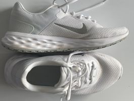Nike Sneaker basic in weiss Gr. 40 (eher 39)