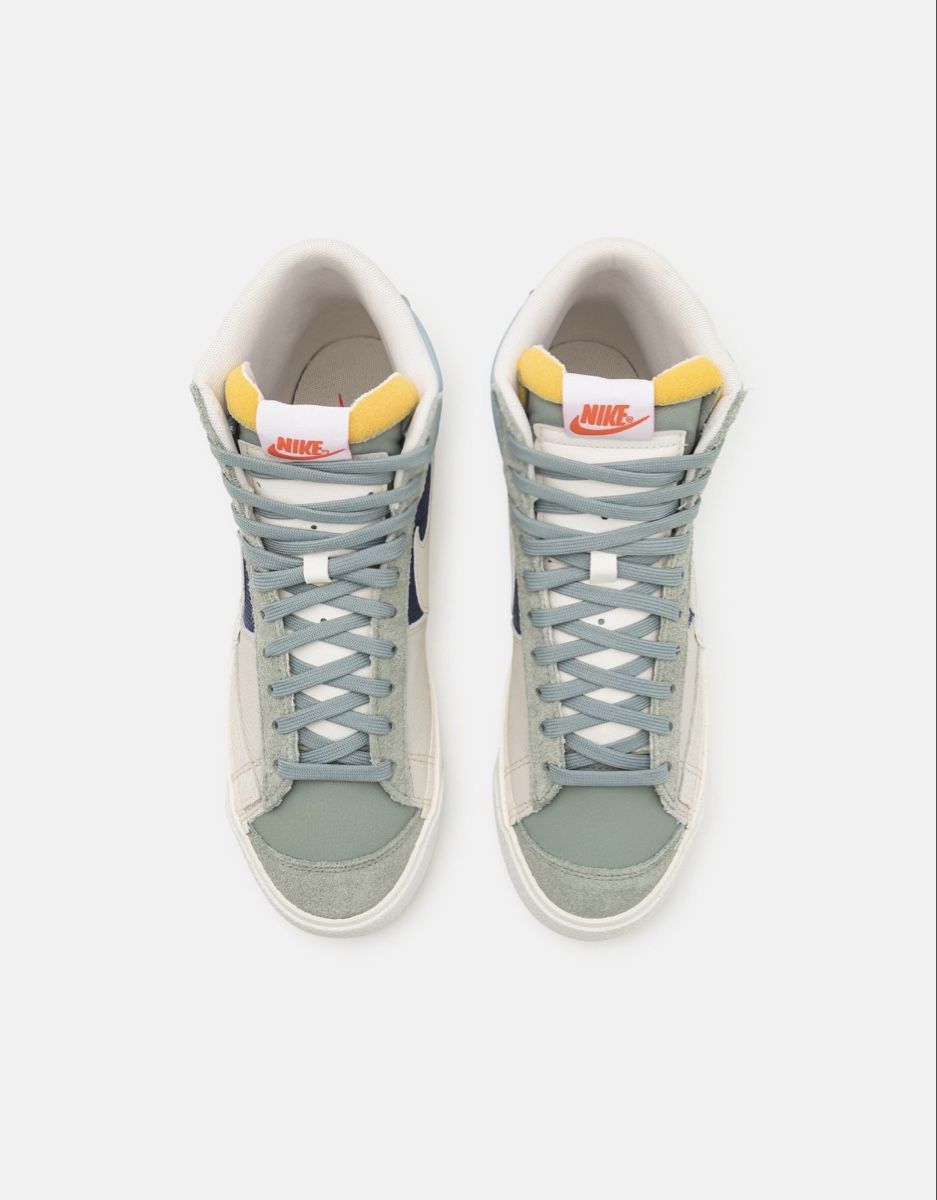 Nike Scarpe da uomo: Nike Blazer Mid 77 Pro Club Light – Nuovo (secondo la descrizione) da Urtenen-Schönbühl venduto da ShawnHova22