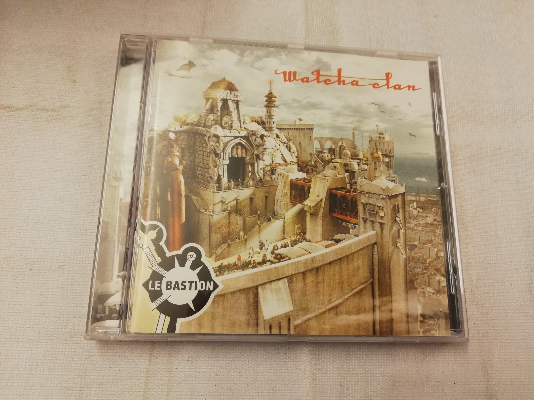 CD: WATCHA CLAN - LE BASTION – Usato da Bern venduto da Vinylsound.ch