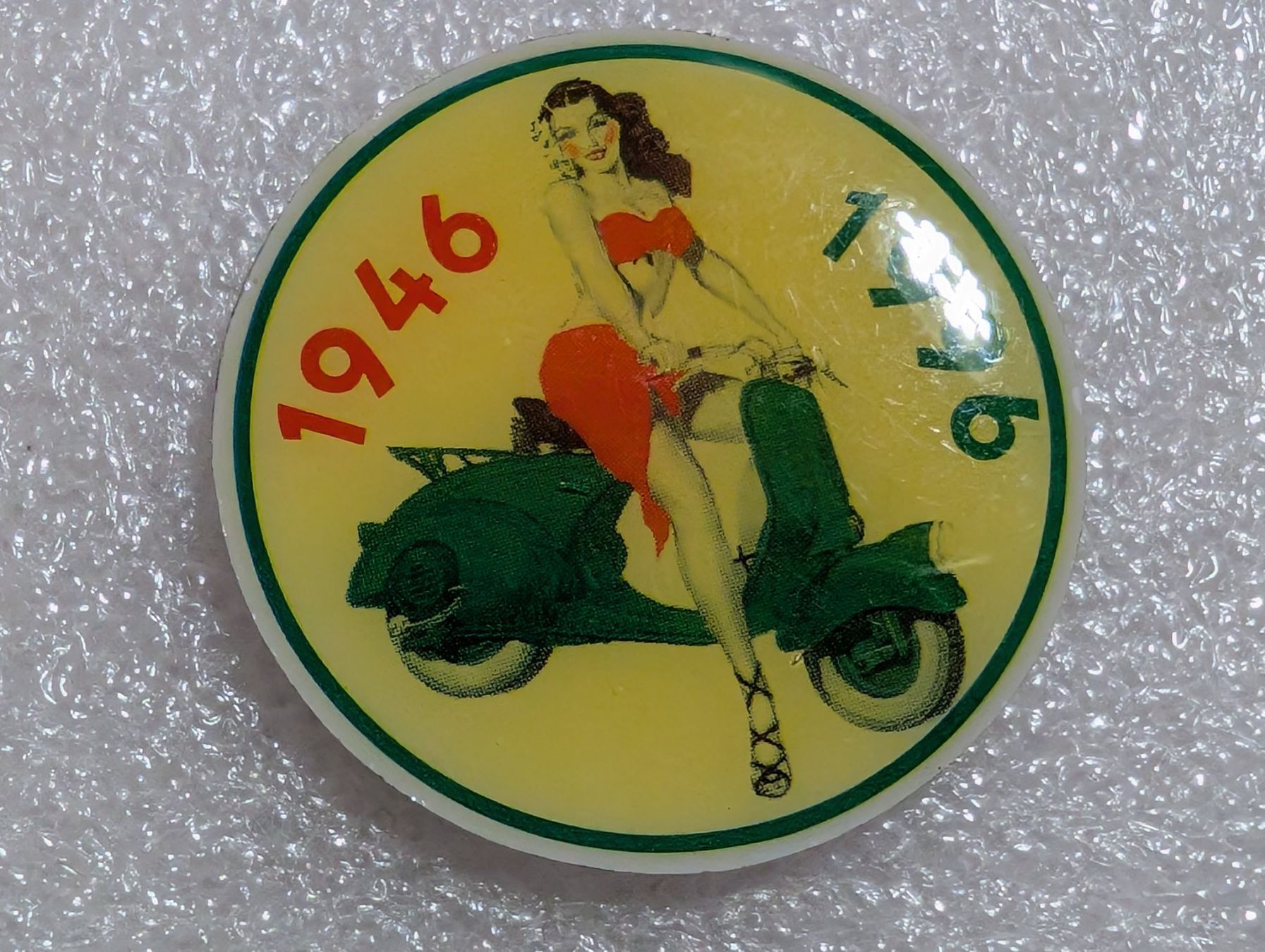 Placchette & Badge: Ansteckpin 273: Vespa – Usato da Oppligen venduto da Pin-Fall-Shop
