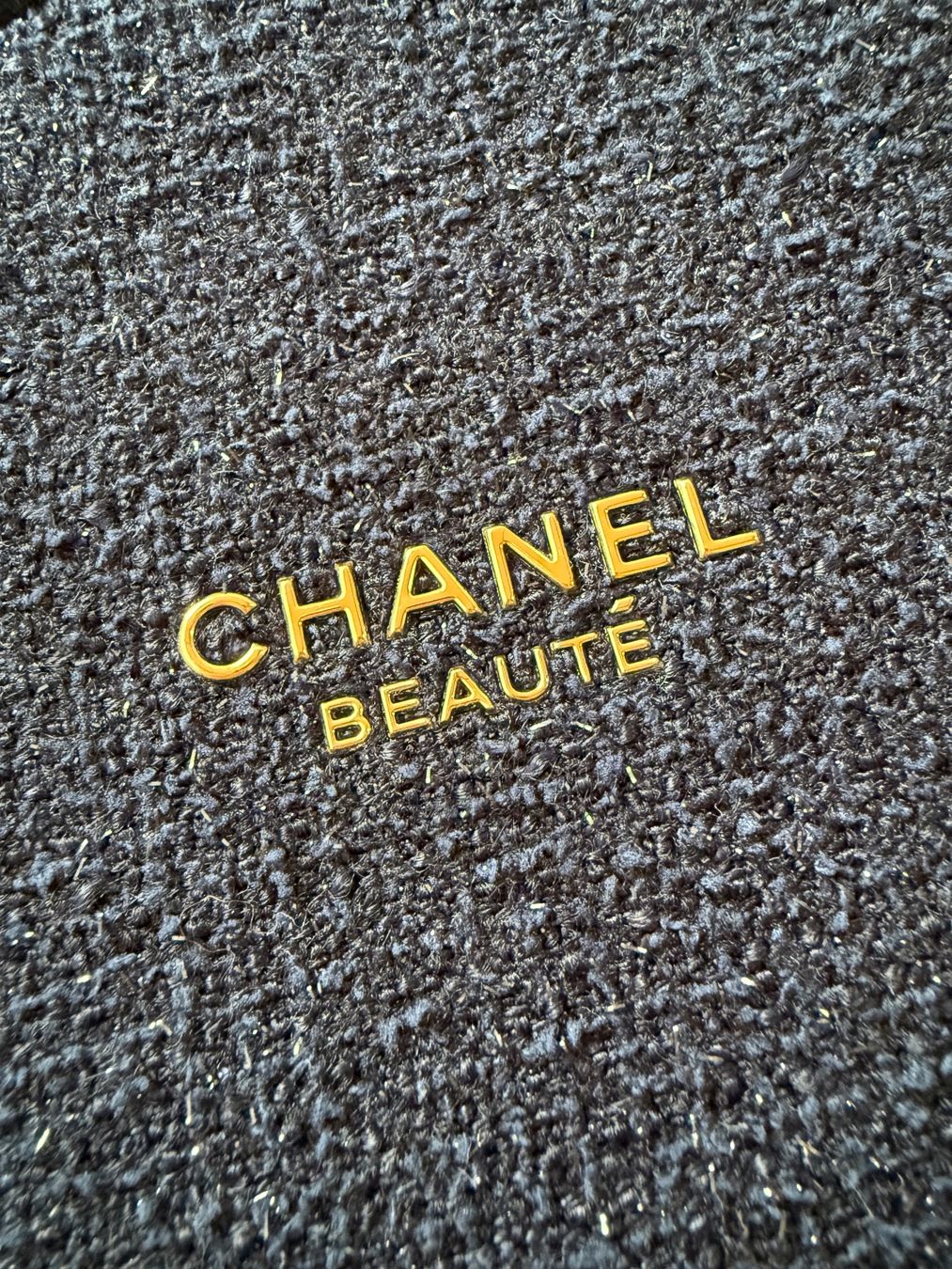 Chanel Custodie per cosmetici: Chanel Beauty Necessaire – Nuovo (secondo la descrizione) da Zürich venduto da luxforless 3