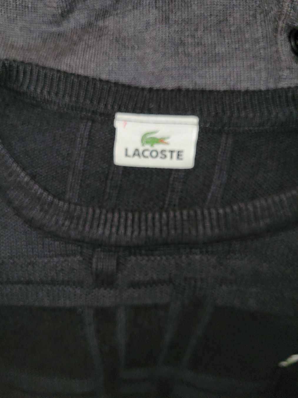 Lacoste Maglioni & Felpe: Schwarzer Lacoste Pullover mit Muster, Grösse M – Usato da Solothurn venduto da tingel_t 3