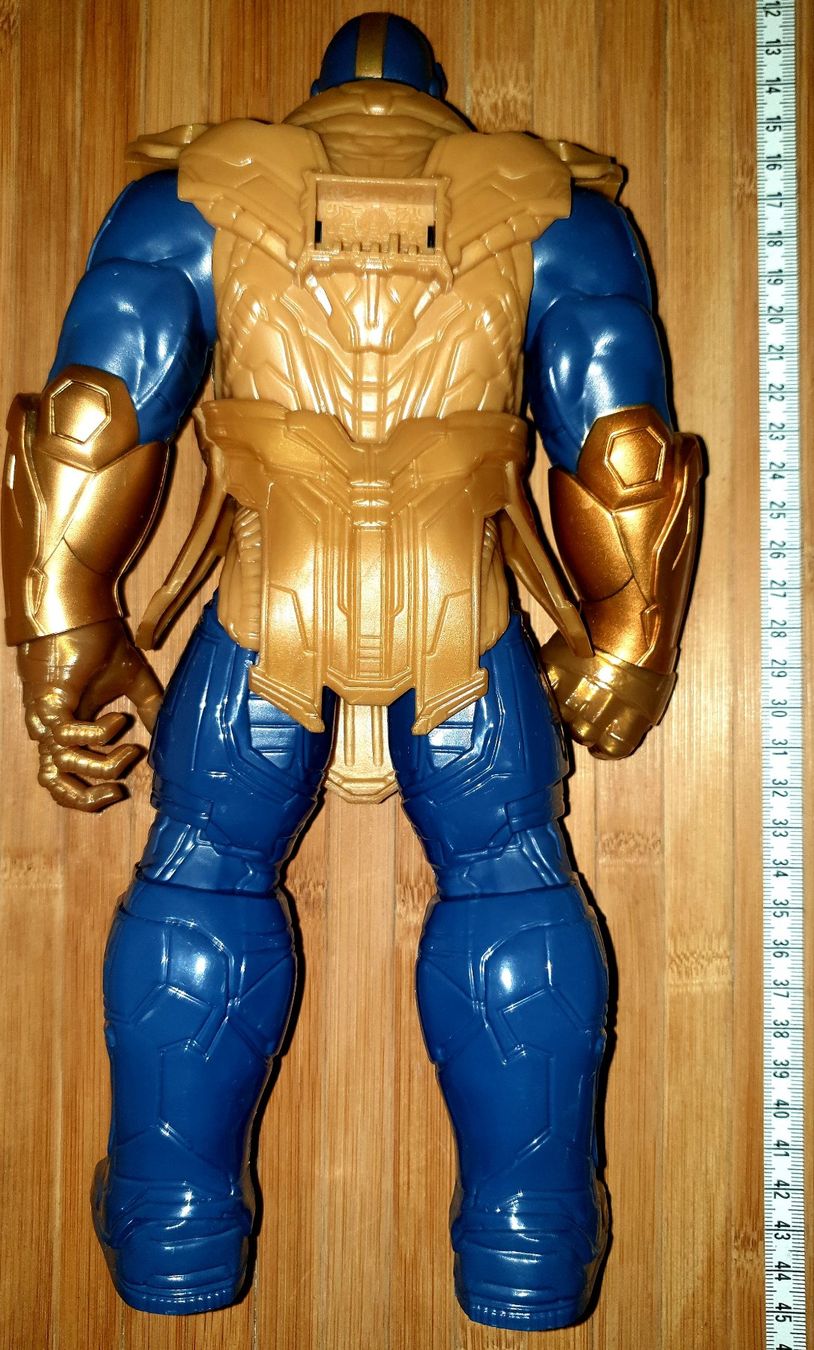 Figurines: Actionfigur Thanos (Avengers) – D'occasion à Zofingen par Barnu21 1
