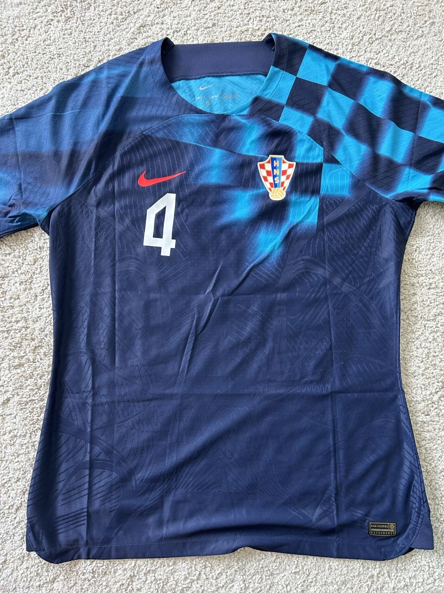 Nike Canottiere & Pantaloni: Kroatien Trikot Authentic XL Gvardiol – Nuovo (secondo la descrizione) da Nussbaumen AG venduto da Dejoo