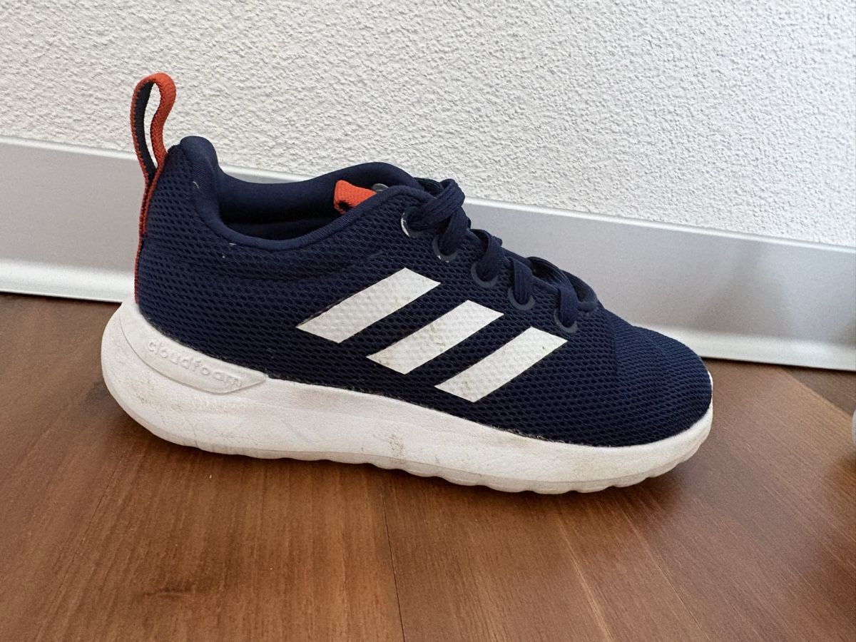Scarpe per ragazzi: Scarpe Adidas 28 – Usato da Monte Carasso venduto da eli_576y 1
