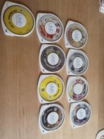 Lot de 8 jeux PSP avec étui de transport officiel Sony