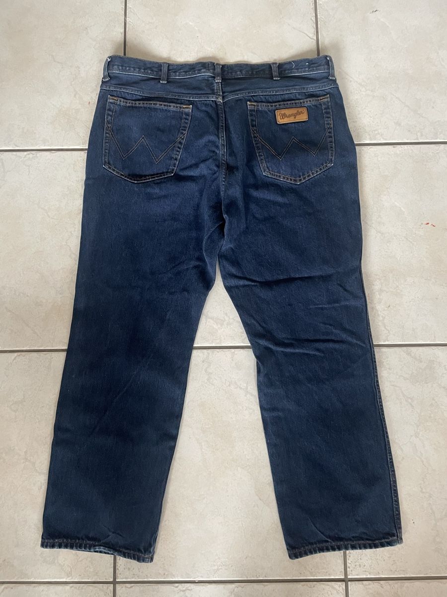 Wrangler Jeans: Jeans Wrangler W44 L30 Texas – Gebraucht aus Vallamand von Bricbracbroc82 1