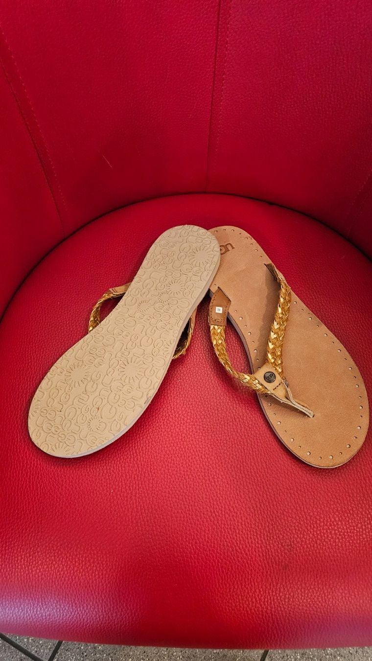 Ugg Damenschuhe: UGG Damen FlipFlops – Neu (gemäss Beschreibung) aus Birrwil von Annaluna 1