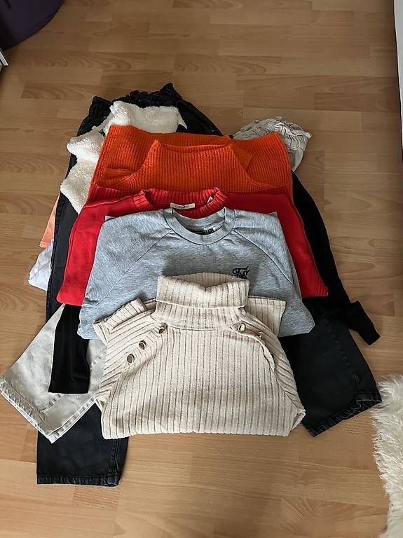 H&M Lots de vêtements: Kleiderpaket Gr. S/M – D'occasion à Amriswil par Emilyerdbeer22