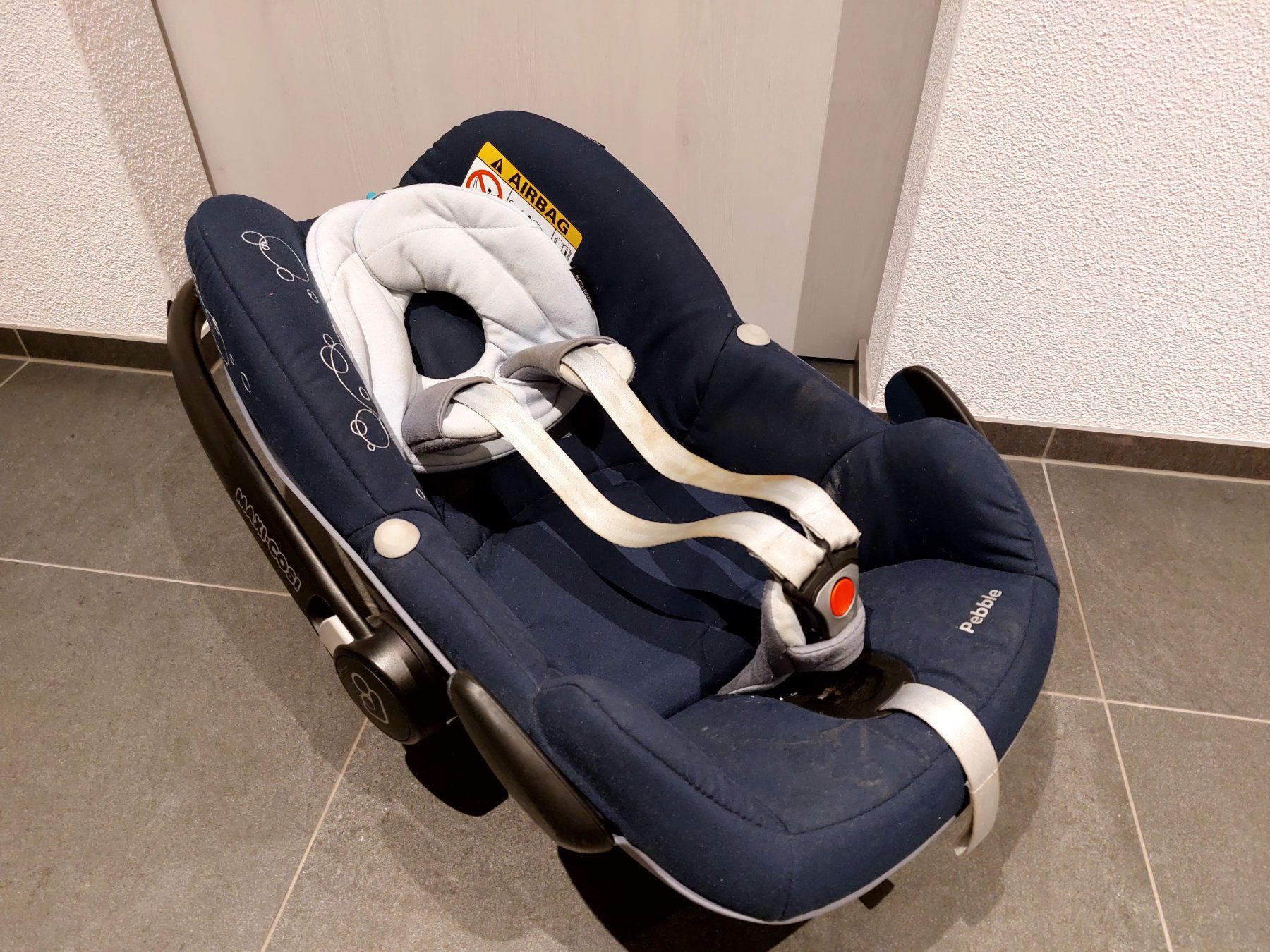 Seggiolini per auto: Maxi Cosi Pebble mit Basisstation – Usato da Wikon venduto da Lukas80 1