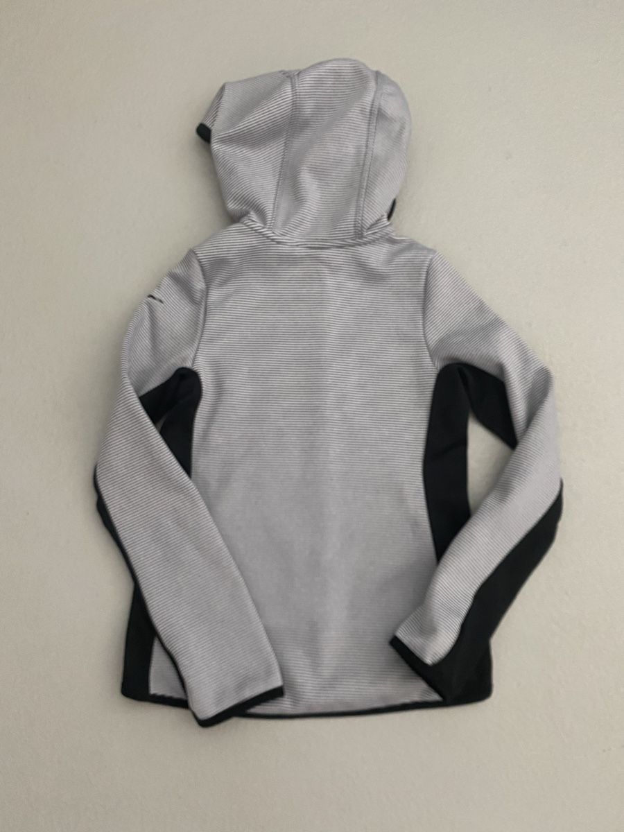 Nike Jacken & Mäntel: Fleecejacke mit Kapuze gestreift – Gebraucht aus Freidorf TG von sito75 3