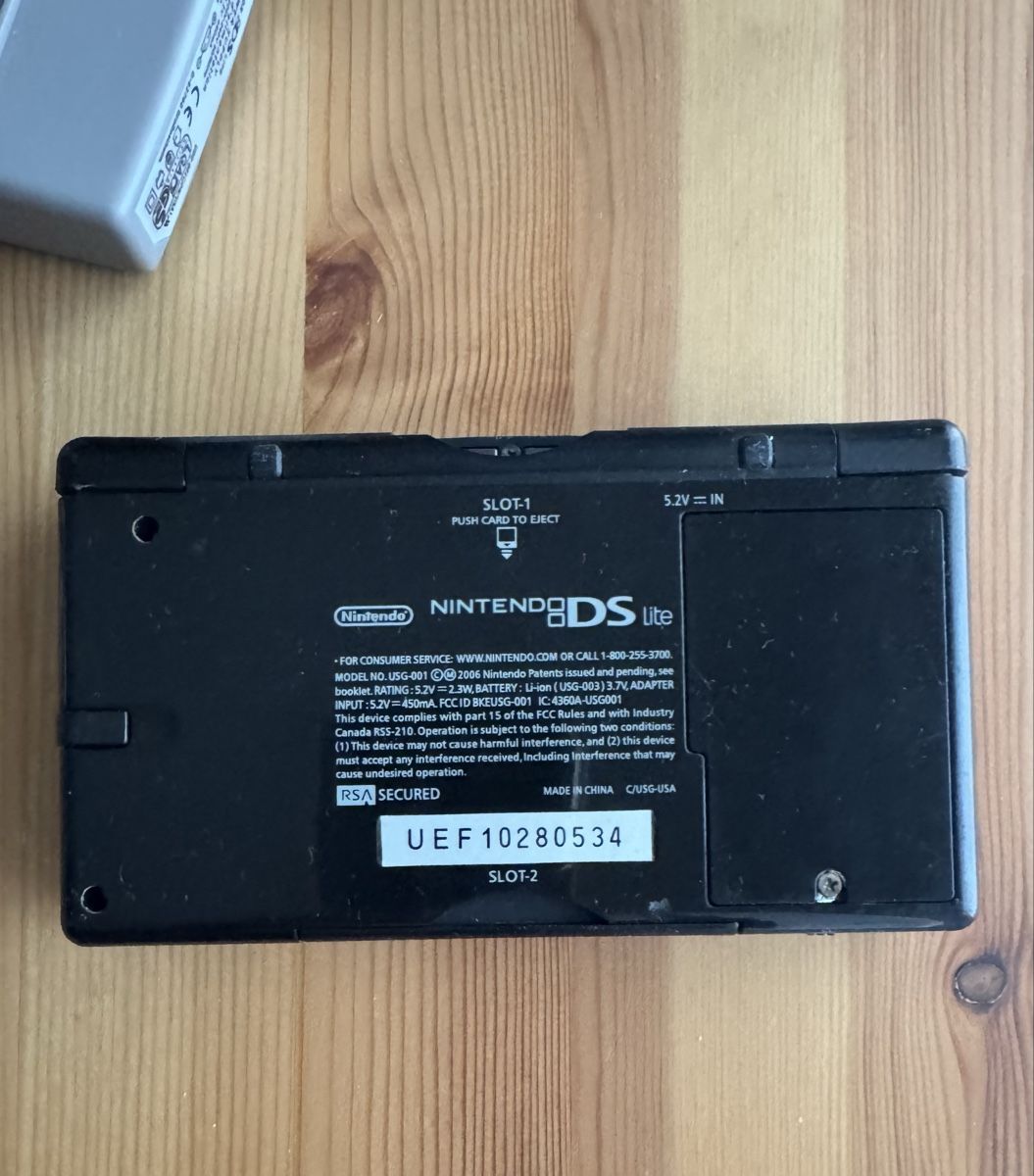 Nintendo Console: Nintendo DS Lite avec chargeur  – Usato da Ecublens VD venduto da Snake_sama01 2
