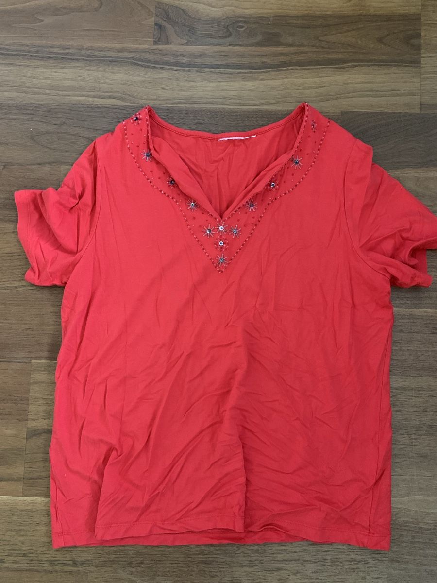 Kleiderpakete: Oberteile Rot T-Shirts – Gebraucht aus Aarwangen von ChristineHoKa 2