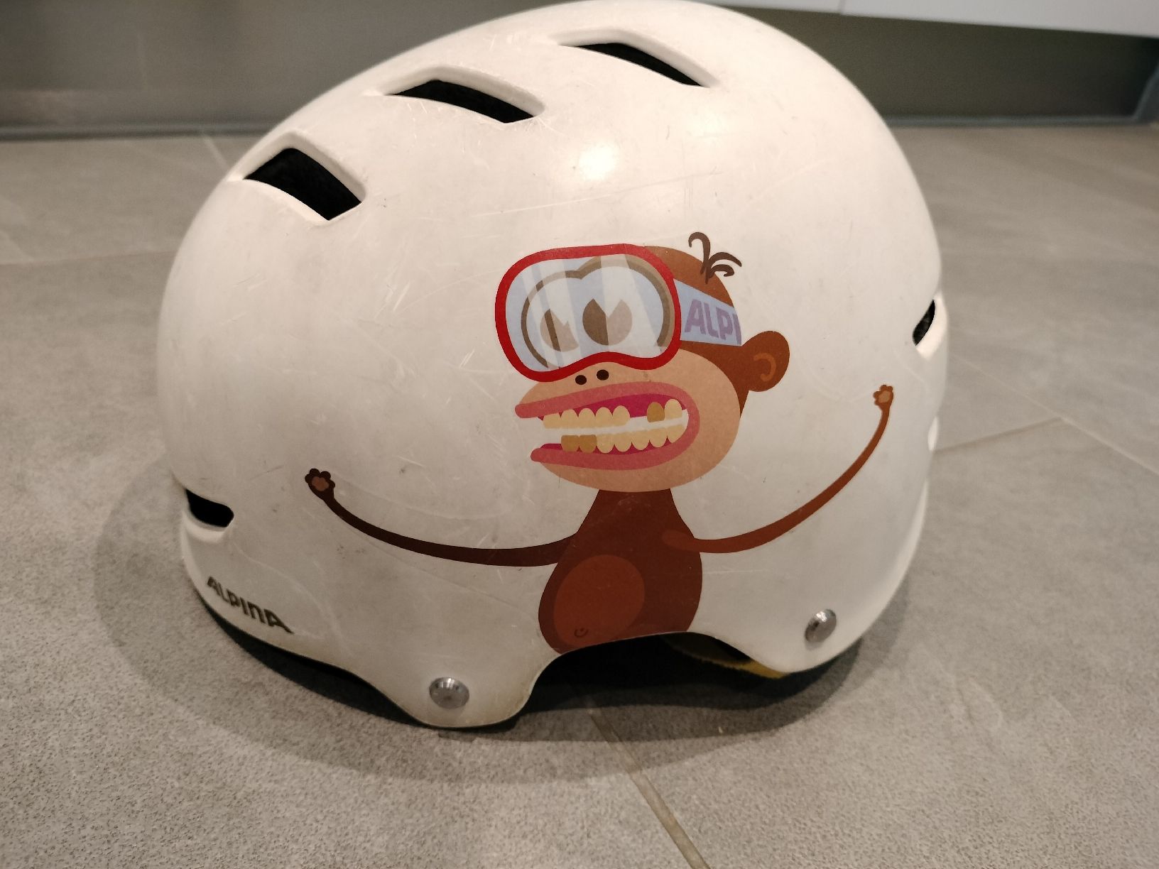 Alpina Caschi: Kinderhelm Alpina Park Junior – Usato da Neftenbach venduto da TheKringel 2