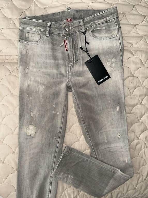 Jeans: Dsquared 2 Jeans grigio – Usato da Sementina venduto da Erica_leo