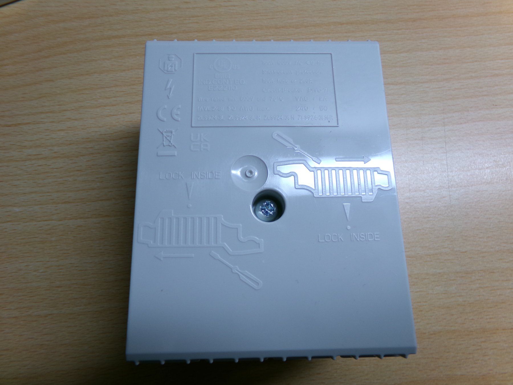 ABB Alimentazione elettrica: Einspeiseblock 3LN 809997035 – Nuovo e nell'imballaggio originale da Hombrechtikon venduto da HGK50
