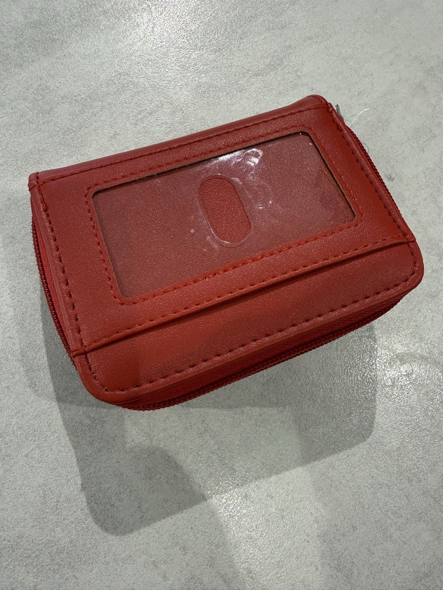 Brieftaschen: Roter Geldbeutel mit Schweizerkreuz Design, Neu!! – Neu und originalverpackt aus Luzern von EZEREN 1