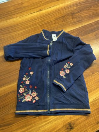 Blouson Jacke Gr. 128 dunkelblau mit Blumenstickerei