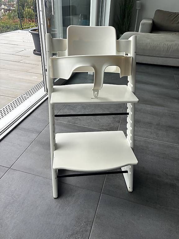 Hochstühle: Stokke Kindersitz inkl. Babyset – Gebraucht aus Zwingen von Zipfel1983