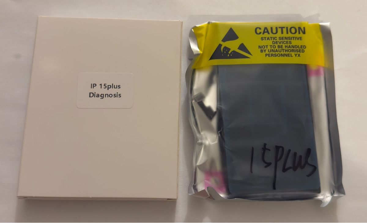 Apple Batterie: Battery iPhone 15 plus ( message genuine ) – Nuovo e nell'imballaggio originale da Leukerbad venduto da mig_8bbp 1