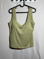 Grünes Basic mit Cups Gr. L