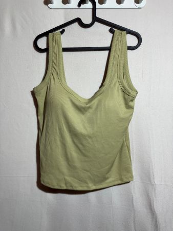 Grünes Basic mit Cups Gr. L