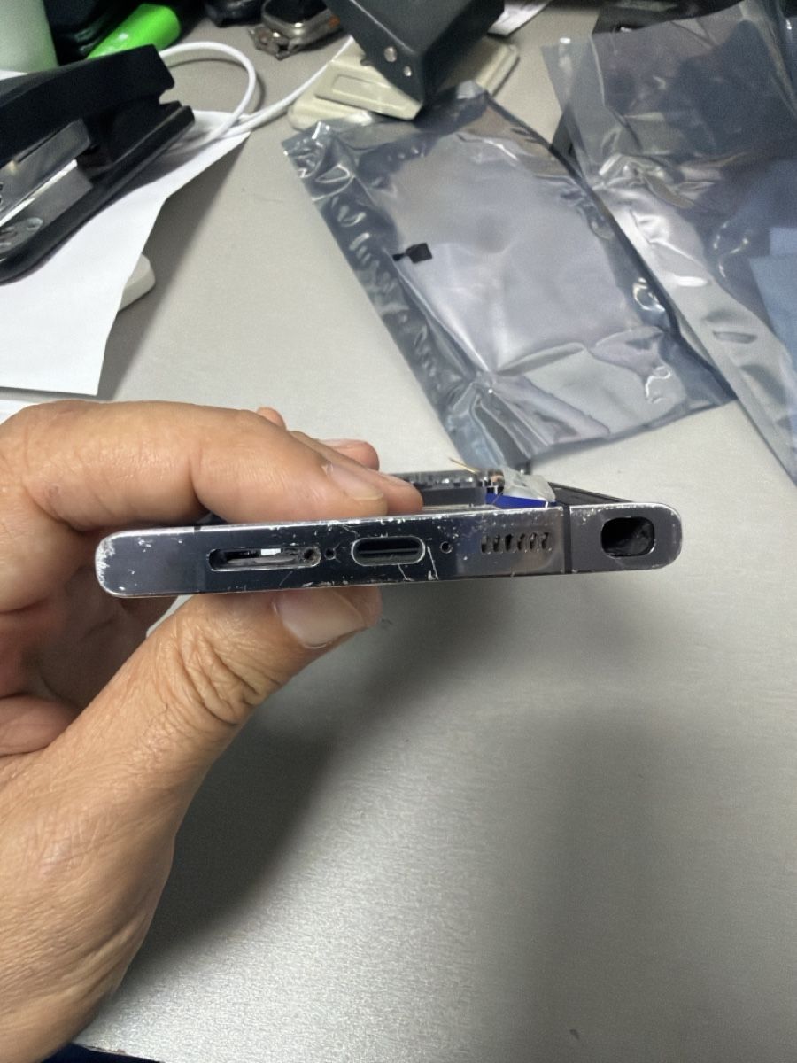 Samsung Telefoni cellulari / Smartphones: Samsung s23 ultra écran - écran seulement HS – Difettoso da Bulle venduto da Nghost 2