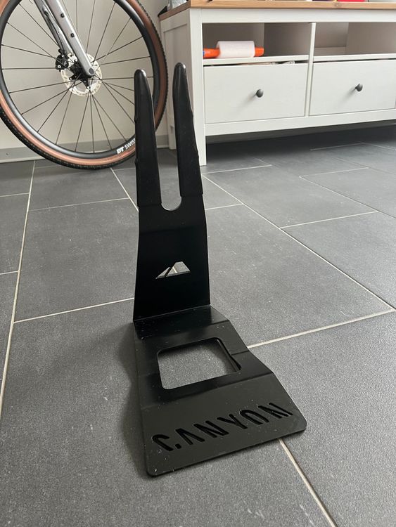 Canyon Bike Stand