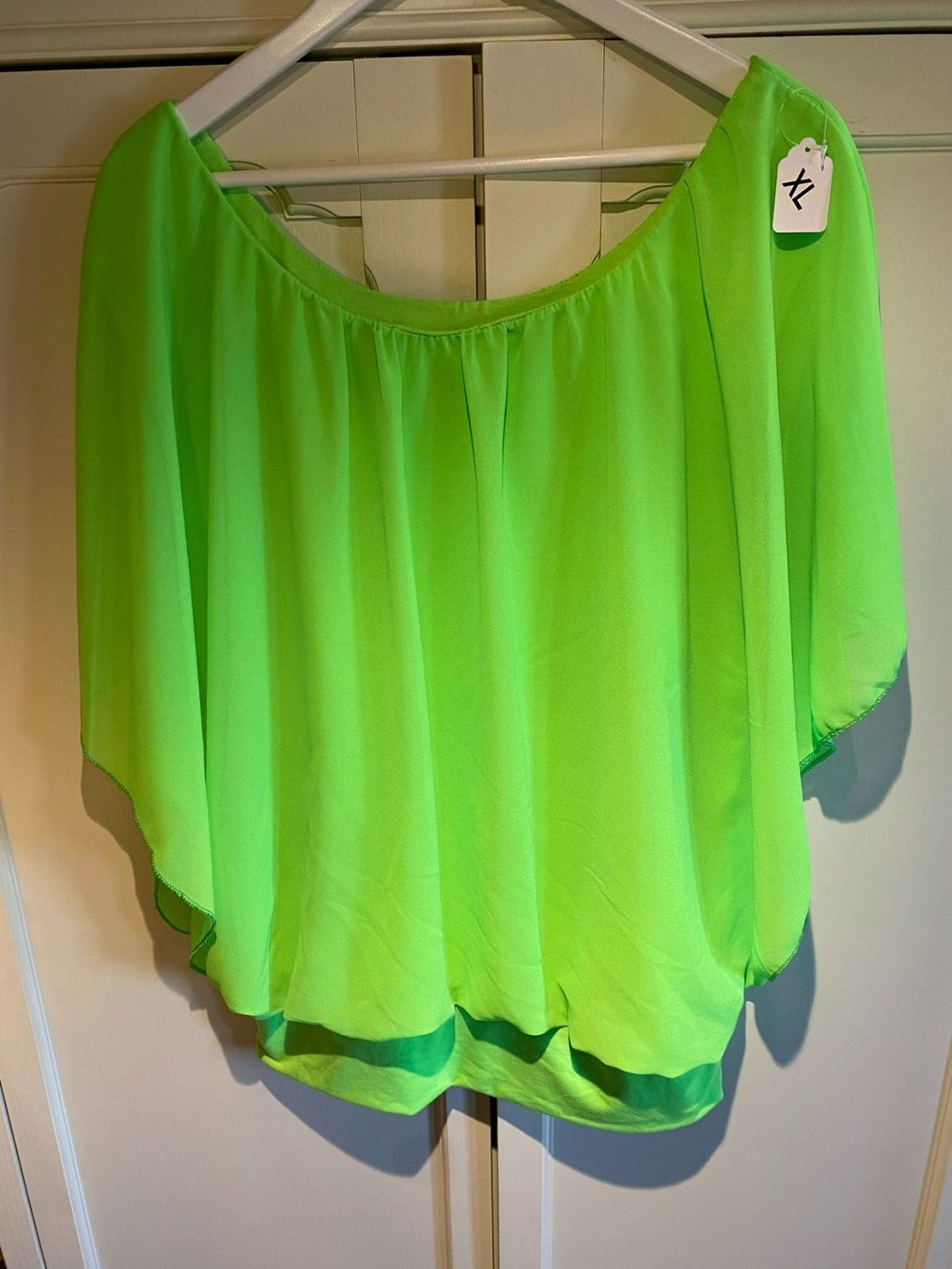 Vestiti: BLUSENKLEID NEON GRÜN-DAMEN – Nuovo e nell'imballaggio originale da Meienried venduto da ManuelaBoutique 2