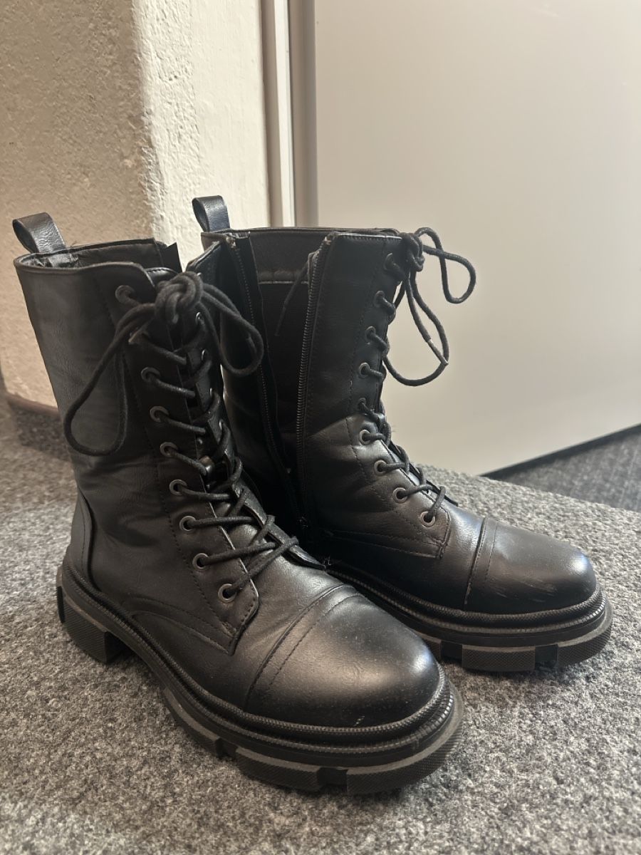 Scarpe da donna: Schnürrboots – Usato da Romanshorn venduto da si-01