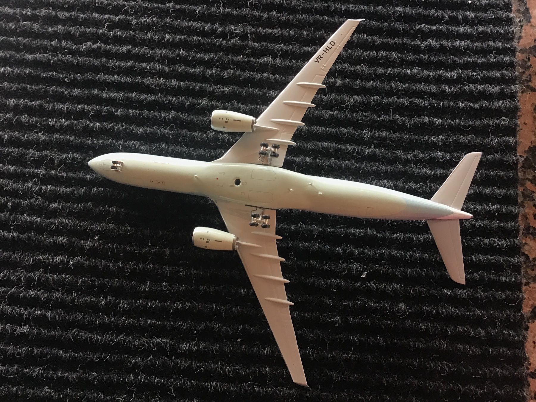 Airbus Modellbausätze & Standmodelle: CATHAY PACIFIC AIRBUS A330-300 1:400 – Gebraucht aus Männedorf von Spezial-Modelle 4