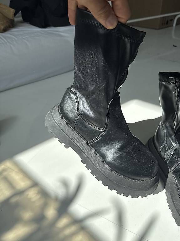 Scarpe da donna: schöne stiefel grösse 40 – Usato da Zürich venduto da refg7 1