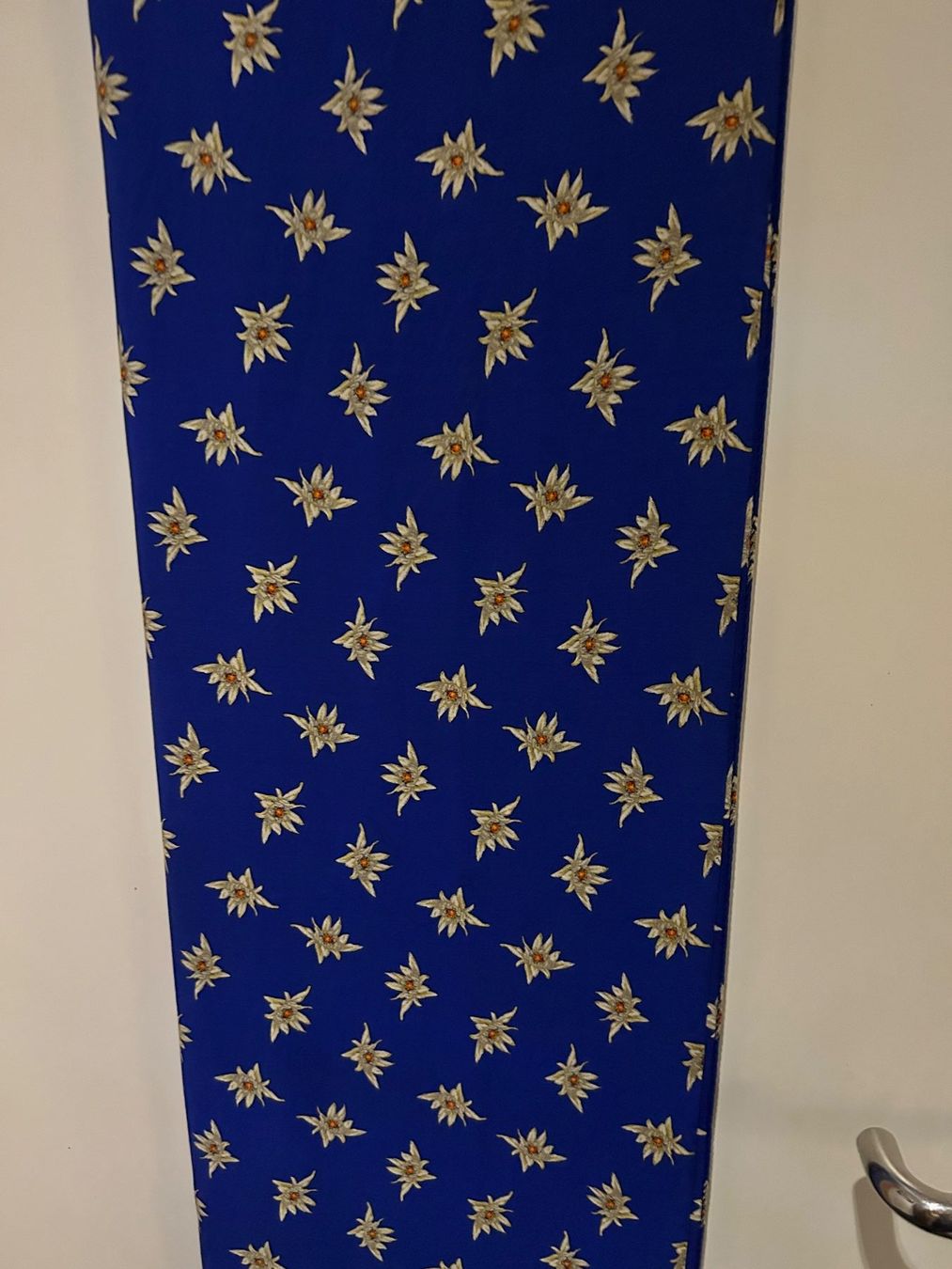 Foulard & Sciarpe: Seidenfoular – Usato da Zumikon venduto da Uranus88 1
