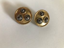Boucles d'oreilles vintage dorées - Chic et élégantes!