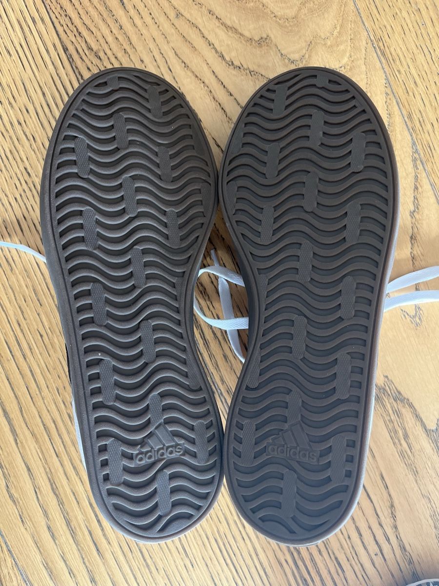 Adidas Damenschuhe: Basket adidas – Gebraucht aus Riaz von bigbellyla 5