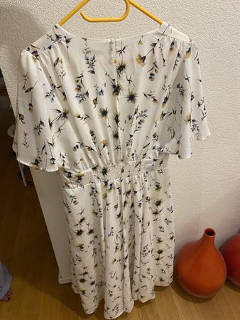Robe ZaPa blanc imprimé fleurs manches courtes