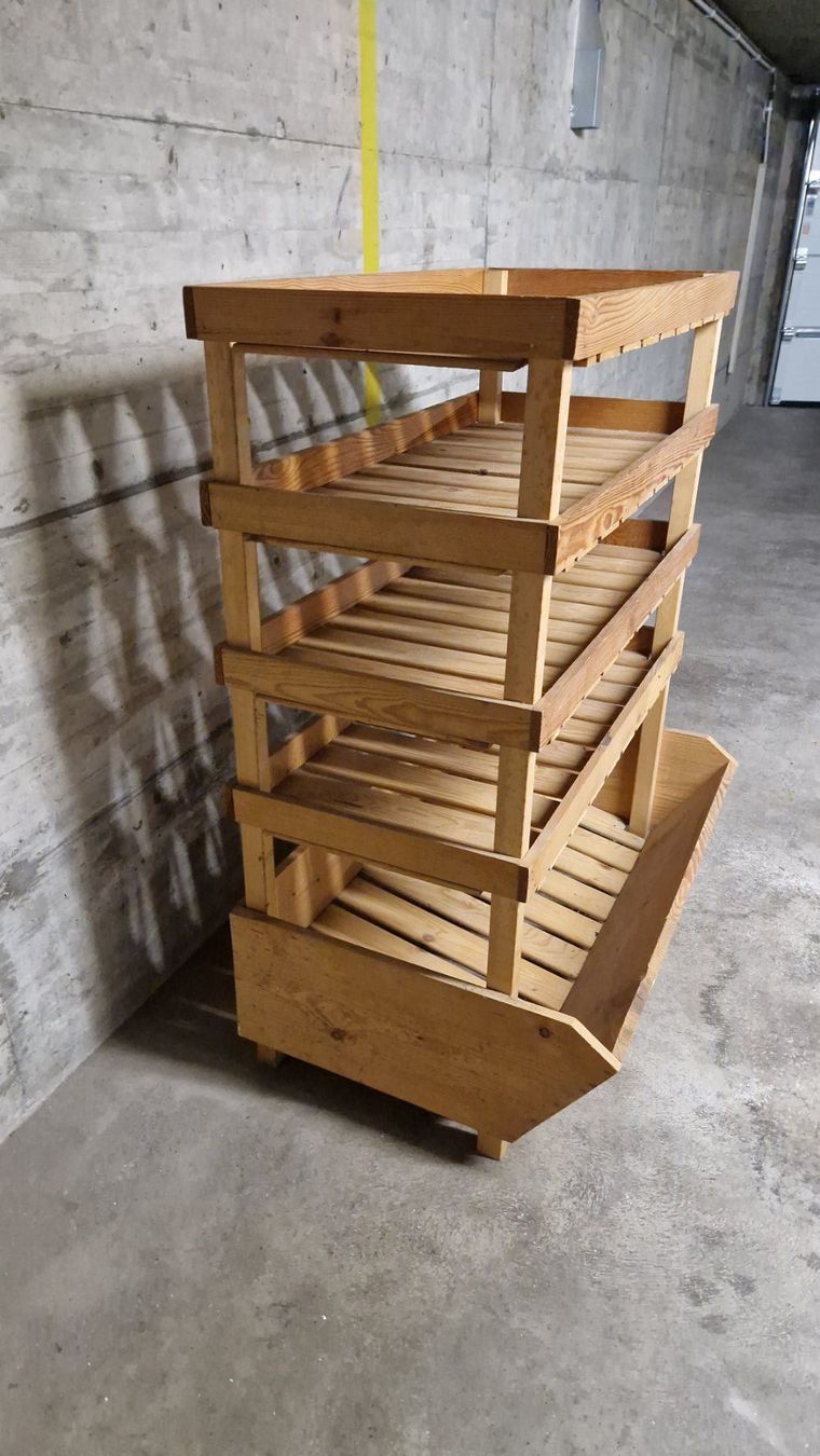 Regale: Hurde / Kellerregal aus Holz – Gebraucht aus Dübendorf von 402765513 1