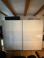 Grosser Kleiderschrank mit Schiebetüren, Top Zustand