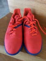 Chaussures de foot Kipsta, taille 37, parfait état!