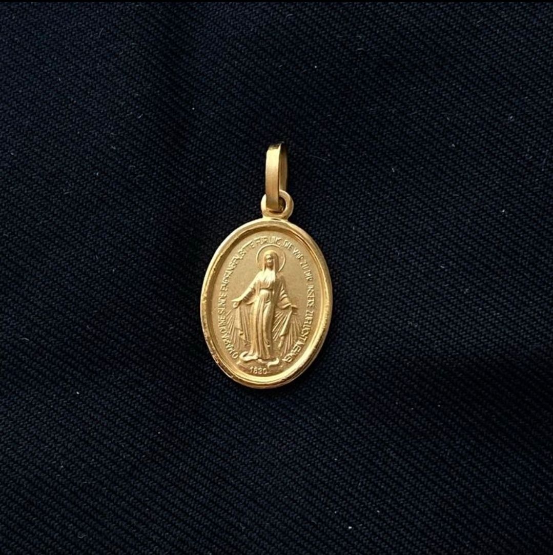 Placchette & Badge: Médaille Vierge Marie en or jaune – Nuovo (secondo la descrizione) da Saignelégier venduto da grm_7tf5