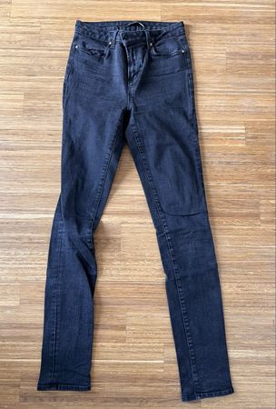 J Brand Jeans - Size 28 - New