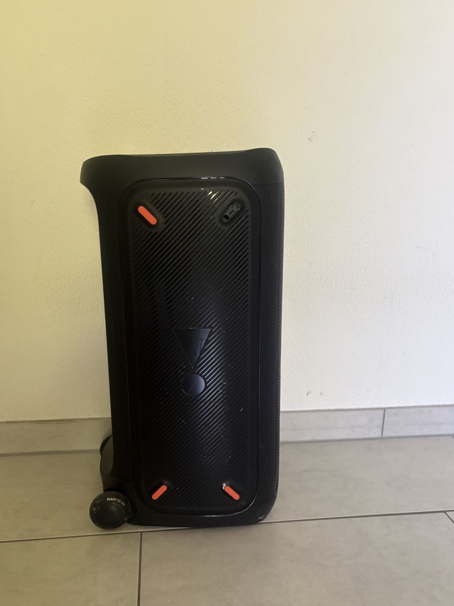 JBL Haut-parleurs: JBL Partybox 310 Gebraucht – D'occasion à Egg b. Zürich par Street.sells 2